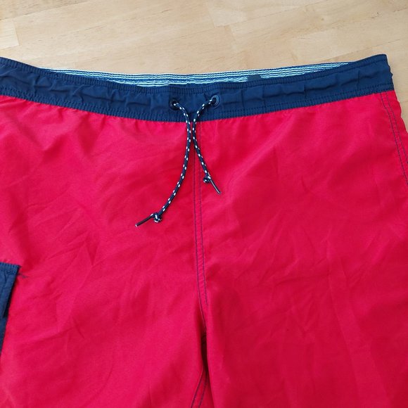 Tommy Hilfiger Traditional Red and Blue Swim Shorts Men's Small - Picture 3 of 9